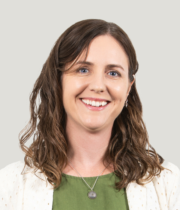 Dr Emily Saeck